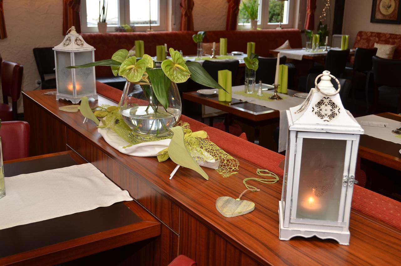 Gasthaus Zur Rebe メーリング エクステリア 写真