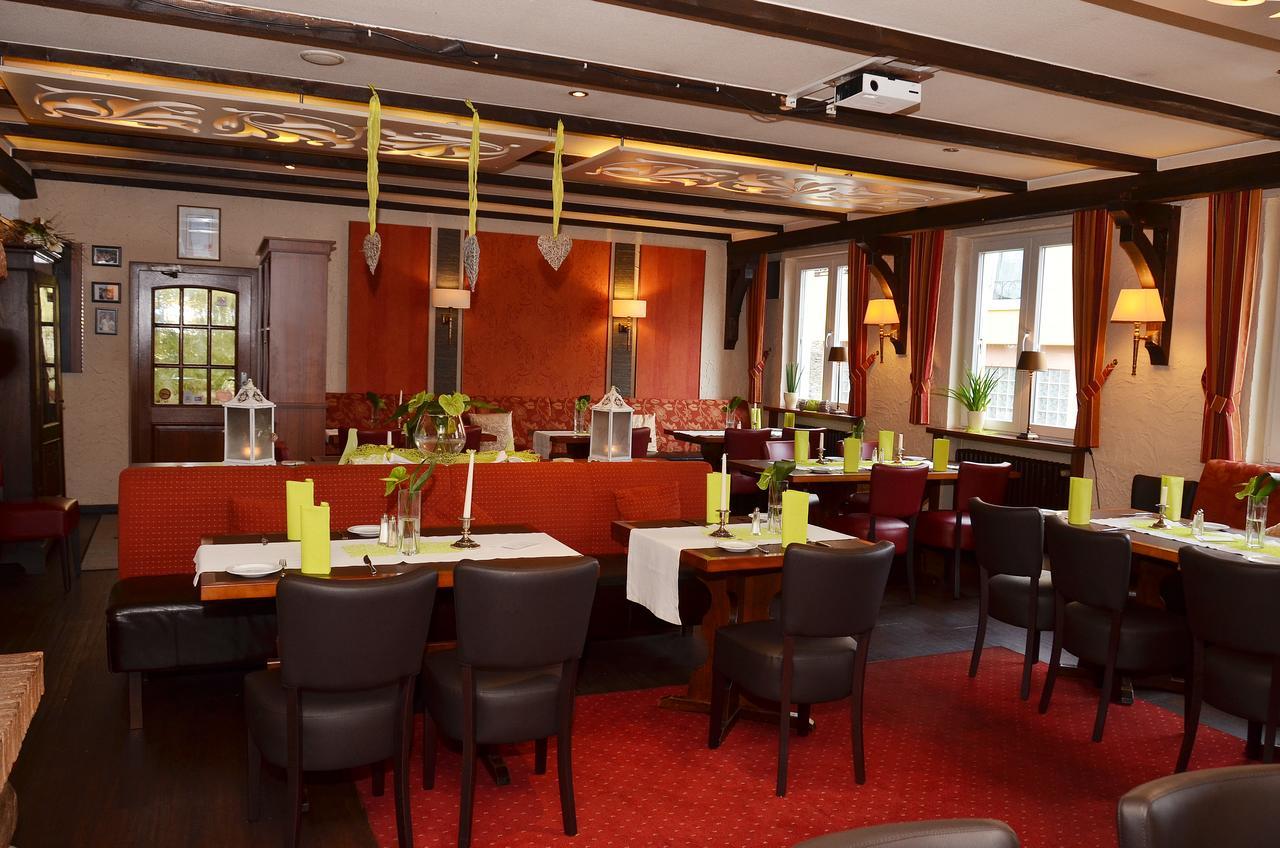 Gasthaus Zur Rebe メーリング エクステリア 写真